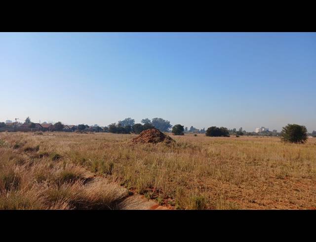 8,908M² VACANT LAND FOR SALE IN UNITAS PARK